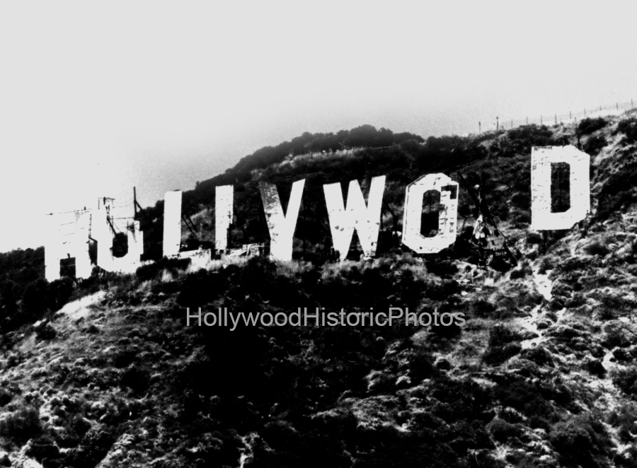 Hollywood Sign 1978 in total disrepair torn down in 1978 and new sign built.jpg